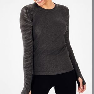 FABLETICS KATHIE RUCHED BACK L/S TOP